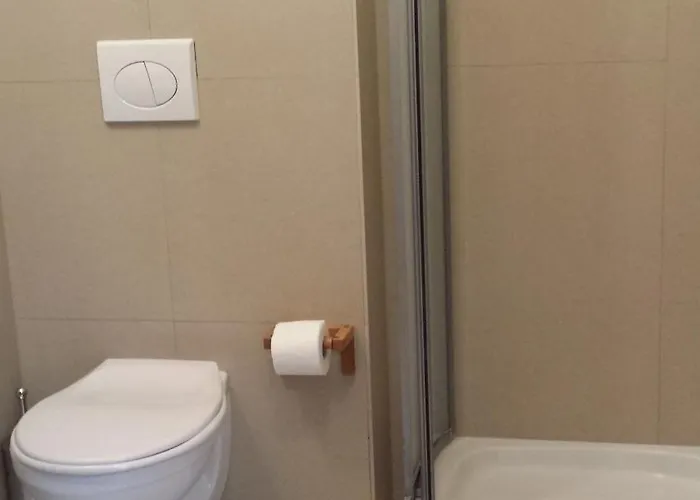 Δωμάτια σε οικογενειακή κατοικία Apro